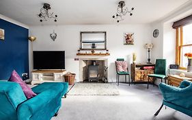 Unique 2 Bedroom In Flat Kirriemuir - Scotland
